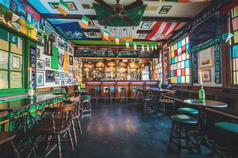 Best irish pubs in nyc. Best Irish Pub in Greenwich Village, Manhattan, NY - Triona's, Paddy Maguire's Ale House, Flannery's Bar, Hudson Hound, Molly's, Mary O’s, Paddy Reilly's Music Bar, The Hairy Lemon Pub, St. Dymphna's, 11th Street Bar. 