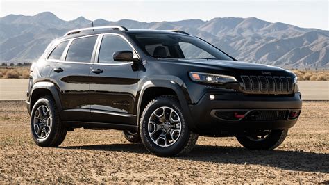 Best jeep cherokee year. The 4th gen Grand Cherokee was bigger and badder than the 3rd gen it replaced. Engines were a 3.6 liter V6, 5.7 liter V8, 6.4 liter Hemi, 6.2 liter supercharged Hemi, and a 3.0 liter Ecodiesel V6. These were all coupled to 4WD; no 2WD available here. The 4WD systems on offer were Quadra Trac I, Quadra Trac II, and Quadra Drive II. 
