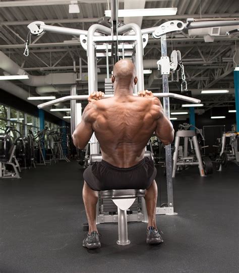 Best lat pulldown variations for strength 