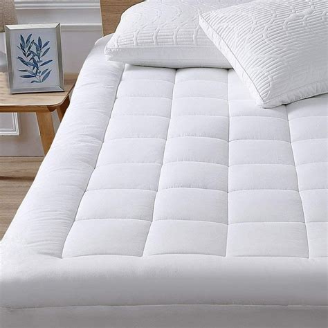 Best mattress pad for side sleepers. The Lucid 3” bamboo charcoal memory foam topper is a good choice for anyone looking for a bamboo memory foam mattress topper that offers pressure relief and support. Avoid it if you are a very hot sleeper. 2. Best for Hot Sleepers: Zen Bamboo Ultra Soft Fitted Bamboo Mattress Pad. 