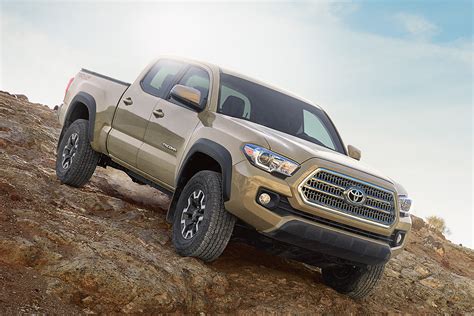 Best mid size pickup. Oct 5, 2023 · Price: $30,095. The king of the midsize trucks is obviously going to make this list. Toyota’s beloved midsize pickup sits at the top of the sales charts for a reason. The ’23 model is the ... 