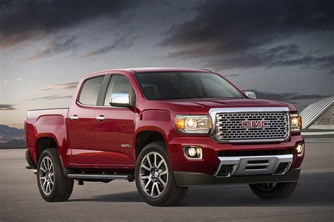 Best midsize truck. Compare the top six midsize trucks based on performance, comfort, technology, utility, value and more. See the Edmunds ratings, reviews, MSRP, combined MPG and … 