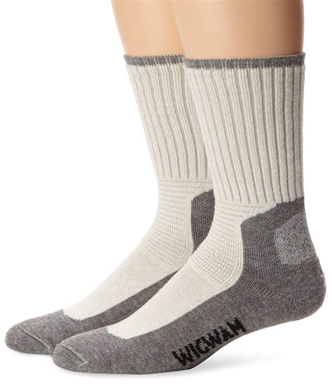 Best moisture wicking socks. Our moisture-wicking socks are made with advanced fabric technology that pulls sweat away from your skin, allowing it to evaporate quickly. This helps to prevent blisters, odor, and discomfort, so you can focus on performing your best. 