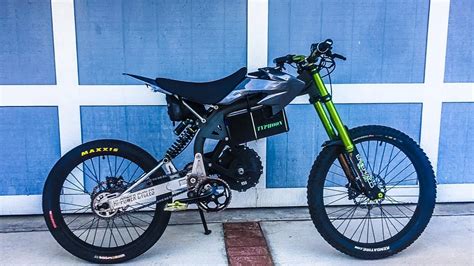 Best off road electric bike. The Reef Predator electric bike the fastest, best, high torque, mountain offroad powerhouse motorised bicycle, featuring a 500 - 1000 Watt Motor, dirt bike downhill suspension and extra fat tyres, and high beam lights. Tear up all terrains. Samsung lithium Battery is hidden in the frame. 