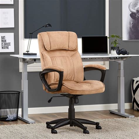 Best office chairs 2023. Based on the ratings, the Herman Miller Aeron (Size C) chair has the highest overall score, with high marks for comfort, durability, ergonomics, and adjustability. The Flash Furniture Hercules and HON Wave Big and Tall chairs also scored well, with strong ratings for durability and value, respectively. The Amazon Basics Big & Tall and Serta Big ... 