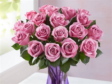 Best online flower delivery. What flowers, besides red roses, are popular for expressing love on Valentine's Day? We offer the most affordable fresh flower in the Philippines. You will get flower bouquets for birthdays and anniversaries with free same-day delivery. We deliver in Metro Manila, Cavite, and Rizal. Call us to 09171474037. 