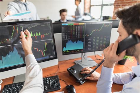 Entri’s online stock market course is designed to enhance your stock market performance. Our expert team which includes industry specialists with years of stock market knowledge will guide you to invest your money to maximize your gains. You can learn the share trading hacks from the top industry specialists at Entri.. 