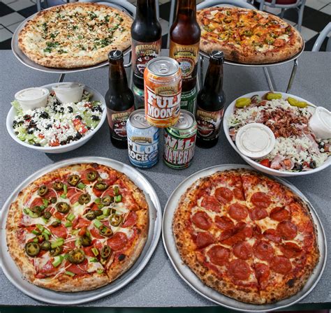 Best pizza in lake havasu. Apr 11, 2024 · Note: The photos in this article are stock images and do not depict the specific restaurants listed or the dishes they serve. 1 / 11. Canva. #11. Papa Johns Pizza. - Rating: 3.3/5 (28 reviews) - Price level: $. - Address: 1630 Mcculloch Blvd. North Lake Havasu City, Arizona. - Categories: pizza, chicken wings, fast food. 