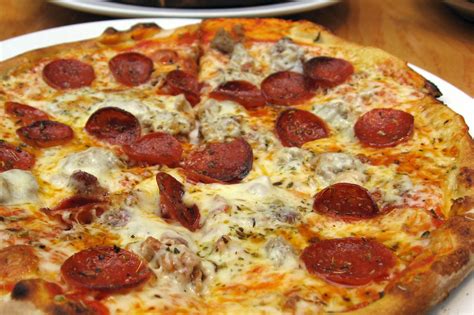 Best pizza in washington dc. Smash burgers, pizza, street eats—we can barely stop sampling with all the new restaurants, and more to come.. Why it matters: After a slow end of the year, it's … 