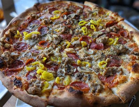 Best pizza sacramento. Apr 26, 2022 · Xavier Mascareñas xmascarenas@sacbee.com. Zelda’s Original Gourmet Pizza in downtown Sacramento received 328 votes in the final round, ranking second “best” pizza spot in Sacramento. The ... 