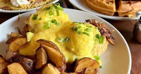 Best place for breakfast minneapolis. Best Breakfast & Brunch near Minneapolis Skyway System - Hen House Eatery, Hell's Kitchen, Dave's Downtown, Union Rooftop, Breakfast Bar, Cosmos, Eggy's Diner - Minneapolis, Star Bar & Bistro, Keys at the Foshay, Breakfast Bar of Minnesota. 