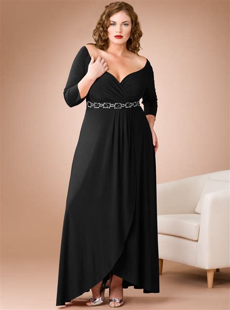 Best place for plus size formal dresses.  Free shipping.  Find a great s...