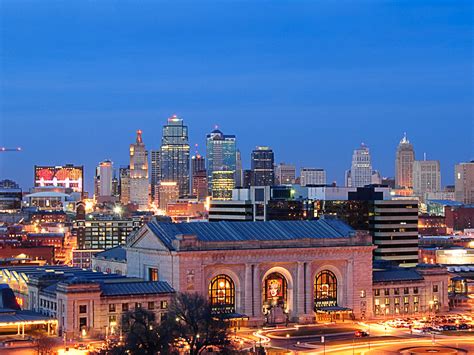 Best places to stay in kansas city. If Kansas City is not on your radar of places to visit in Kansas, it should be. ... 6 Best Family-Friendly Hotels in Kansas City by Madison Davis. Sep 2, 2019 Read article. Local Guide 9 Best Places to Visit in Kansas by K.C. Dermody. Oct 4, 2016 Travel Deals. Air & 3-Nt Dreams Sands Cancun Resort & Spa. 