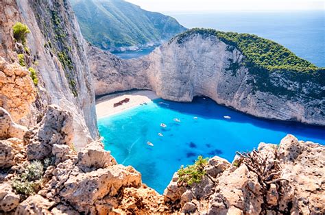 Best places to visit greece. 