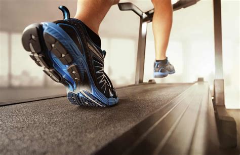Best running shoes for treadmill. 9.0 mph = 6:40 minutes per mile. 9.5 mph = 6:19 minutes per mile. 10 mph = 6:00 minutes per mile. The incline denotes the slope of the treadmill. Increasing the incline significantly increases the intensity of the treadmill workout and utilizes your posterior chain muscles (hamstrings, glutes, and calves) more. 
