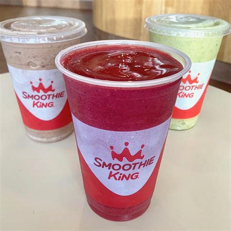 Best smoothie king smoothies. Pure Mango Strawberry. A small serving of this treat, which weighs 20 ounces, contains 210 calories. However, like with the other one, the biggest problem with this smoothie is the amount of sugar it contains. One serving contains up to 50 grams, which makes it very unfriendly to people looking to skimp on the sugar. 