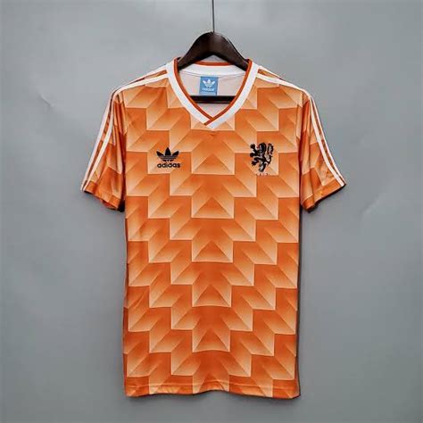 Best soccer jerseys of all time. The 10 Best Soccer Jerseys of All Time (And Where to Buy Them!) Below you’ll find the list of arguably the 10 best soccer jerseys of all time, plus links straight to the Amazon … 