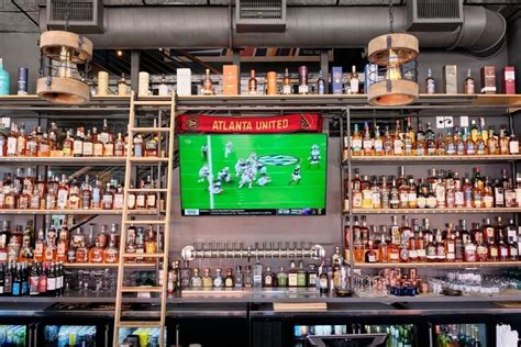 Best sports bars in atlanta. Best Sports Bars near Omni Atlanta Hotel at Centennial Park - STATS Brewpub, Hudson Grille, Top Draft, Culinary Dropout, Wicked Wolf, Big Game, Max Lager's Wood-Fired Grill & Brewery, AMG Lounge, McCray's Tavern Midtown, High Velocity. 