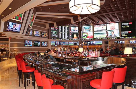 Best sportsbook in vegas. Find the best places to watch a UFC Fight Night in Las Vegas! From bars near T-Mobile Arena to wild afterparties and sportsbooks, there are so many options. ... Aptly named the SuperBook, the 30,000-square-foot sportsbook at Westgate Las Vegas is the ultimate sports betting experience. With over 350 seats and a 220-foot by 18-foot 4K … 