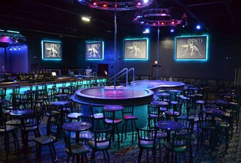 Best strip clubs in chicago. Prysm is located in the Lincoln Park neighborhood just minutes outside downtown Chicago. The club is known as one of Chicago’s top-rated hybrid venues and allows its guests to experience live music acts, private special events, and nightclub performances. The massive venue is 10,000 square feet and consists of three distinct spaces: the Main ... 