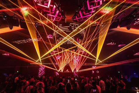 Best techno tracks 2025.  Melodic Techno 2026 &mdash; Deep, Emotional & ...