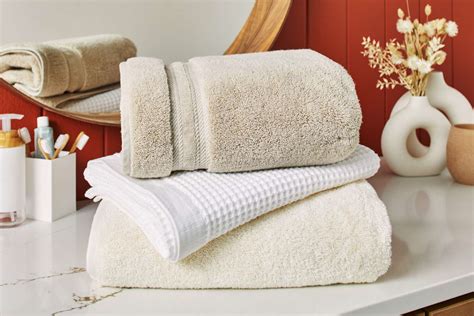 Best towels 2023. Material: 100% Turkish cotton. Set: 2 bath towels (30 inches x 54 inches), 2 hand towels (16 inches x 28 inches), 2 washcloths (13 inches x 13 inches) Weight: 600 GSM. Colors: Bright White ... 