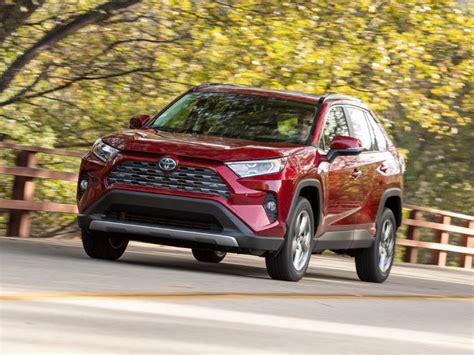 Best used awd suv. We did some digging to find the best used luxury SUVs with strong safety and value ratings. ... *Same generation 2016 RX350 F Sport AWD model ; 7 / 14. 2022 Lexus UX - Subcompact SUV. 