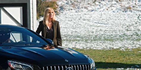 © Paramount What car does Beth drive? Beth Dutton's new car for Yellowstone season 5 is a Bentley Continental GT. Launched in 2003 by Bentley, the Continental GT has become a flagship of...