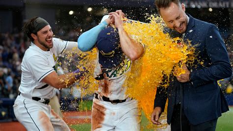 Bethancourt, Lowe homer in 9th, Rays beat White Sox 8-7