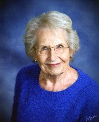 Betty mills. Betty Mills was born on July 26, 1926 to Leonard and Crystal (Sletmoen) Lidstrom. She grew up on a sheep ranch south of Glen Ullin, attended a one-room school for the first eight grades and ... 