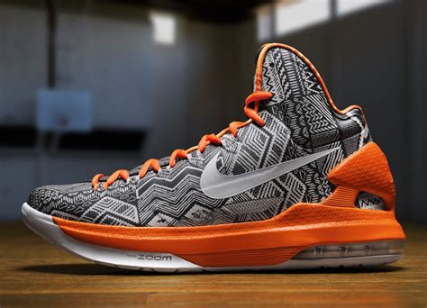 The KD IV “BHM,” retailing for $95 in limited numbers at select Nike Sportswear accounts next weekend, features a black and grey base with an African motif on the strap, sockliner, and outsole. The design is simple but tasteful and visually appealing – between the KD IV BHM’s appearance and reasonable price tag, they will be an instant ...