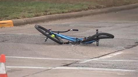 Bicycle Accident on Fondren Road Kills Man [Houston, TX]
