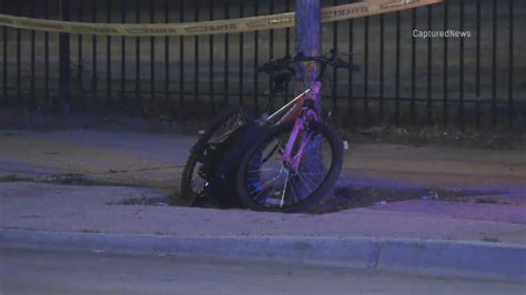 Bicyclist, 62, attacked and beaten with construction sign, own bike in South Loop