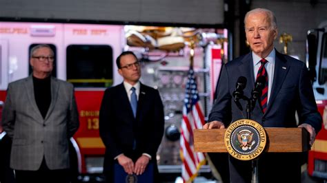 Biden announces 3 decommissioned Philadelphia fire companies are reopening with federal funds