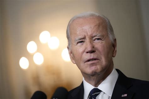 Biden campaign facing heat over plans to deal with his age