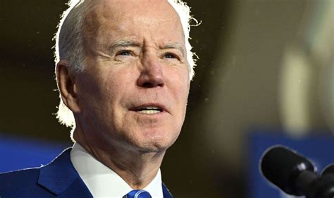 Biden downplays Chinese spy balloon, claims ‘not a …