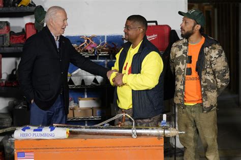 Biden emphasizes Black-owned business progress, lead pipe replacement in Milwaukee
