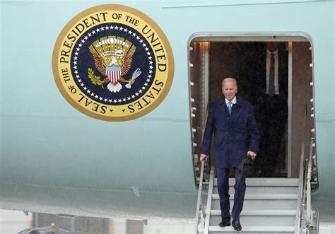 Biden llega a Japón para una cumbre del G7 ensombrecida por la amenaza de impago de EE.UU.