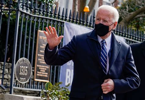 Biden replaces White House doctor with his longtime …