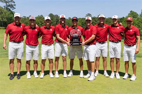 Apr 25, 2023 · HUTCHINSON, Kan. – Oklahoma continued to hold its lead during the third round of the Big 12 Men’s Golf Championship at Prairie Dunes Country Club. The Sooners have an overall score of 284 (-2) after 54 holes and have four golfers within the top 10. . 