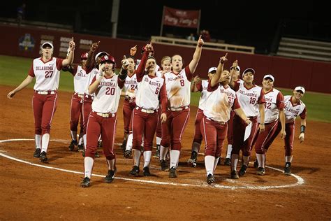 Apr 11, 2022 · With that in mind, let’s see where each of the teams in the conference stands today in our Big 12 Softball Power Rankings. 1. OKLAHOMA 36-0 (6-0) The Sooners have four batters in the top 25 of individual batting average (ranked first nationally as a team with .392), and three pitchers in the top eight of individual ERA (ranked first ... . 