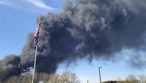 Big Indiana plastics fire is fully extinguished, mayor says