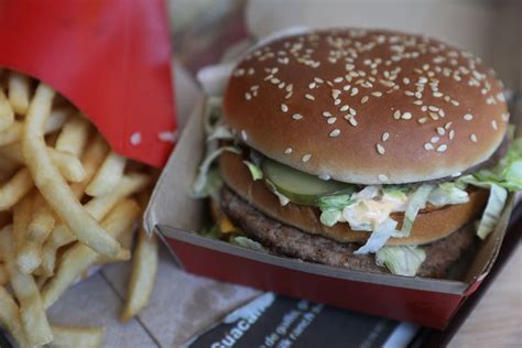 Big Mac, big bucks: Photo of McDonald's prices at Connecticut restaurant go viral on Twitter