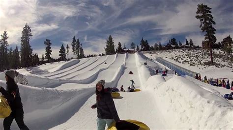 Big bear snow play big bear. Oct 30, 2022 · Big Bear Snow Play has opened for the 2022-23 season with two full-length snow tubing runs. The snow-tubing park is currently the only place in Southern California with snow. This past week, Big ... 