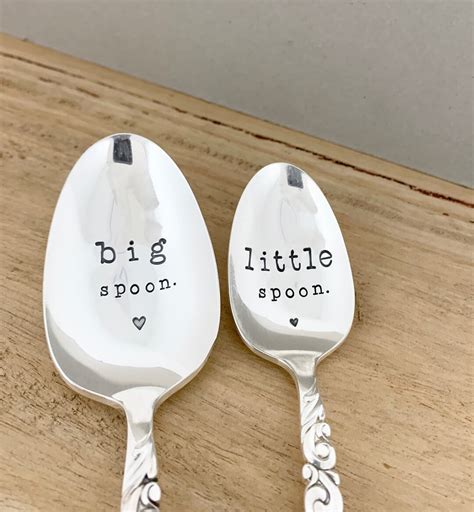 Big little spoon. There are memes about the joy of eating with small spoons, the terror of having only big spoons left in the drawer, the audacity of being offered a big spoon, … 