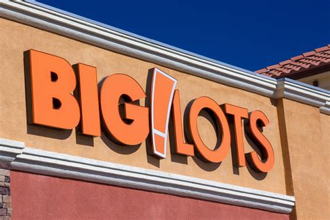 On average, Wall Street analysts predict that Big Lots's share