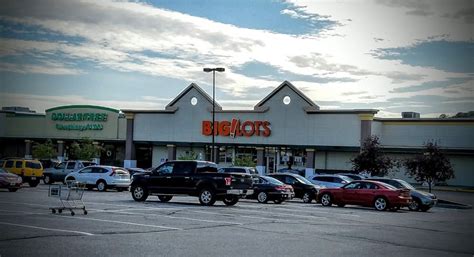 Big Lots - Portland. Closed - Opens at 9:00 AM. 1100 Brighton Ave. 31 mi. Get Directions. Visit your local Big Lots at 730 Center St in Auburn, ME to shop all the latest furniture, mattress & home decor products.