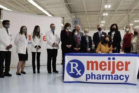 Big rapids meijer pharmacy. Specialties: We're proud to be your family-owned, one-stop shopping experience in¬†Big Rapids,MI,¬†offering our neighbors great food, great brands, and great value since 1934. Get low prices every day on groceries, prescriptions, home goods, apparel, electronics, toys and more. Plus, save even more with weekly specials and mPerks. Established in 1934. Meijer is your family-owned, one ... 