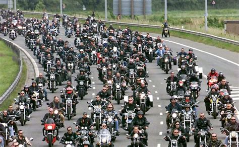 Biggest biker gang in the world. They say everything's bigger in Texas, and the Bandidos Motorcycle Club is no exception. With more than 5,000 members worldwide, this San Leon-based gang is one of America's biggest one ... 
