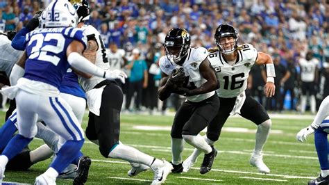 Bigsby makes amends for big mistake by helping Jags earn rare 31-21 victory at Indy